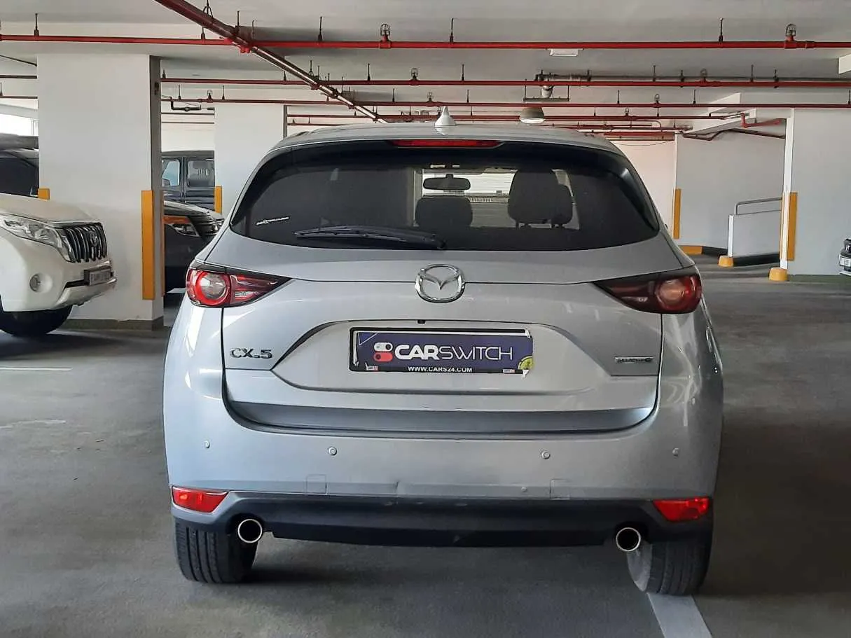 Car image 6