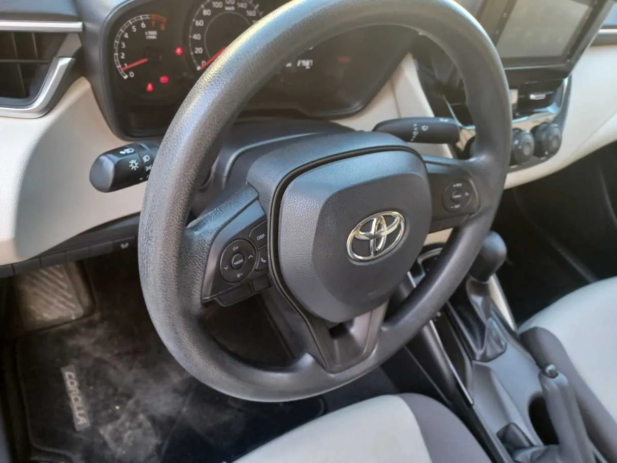 Car image 20