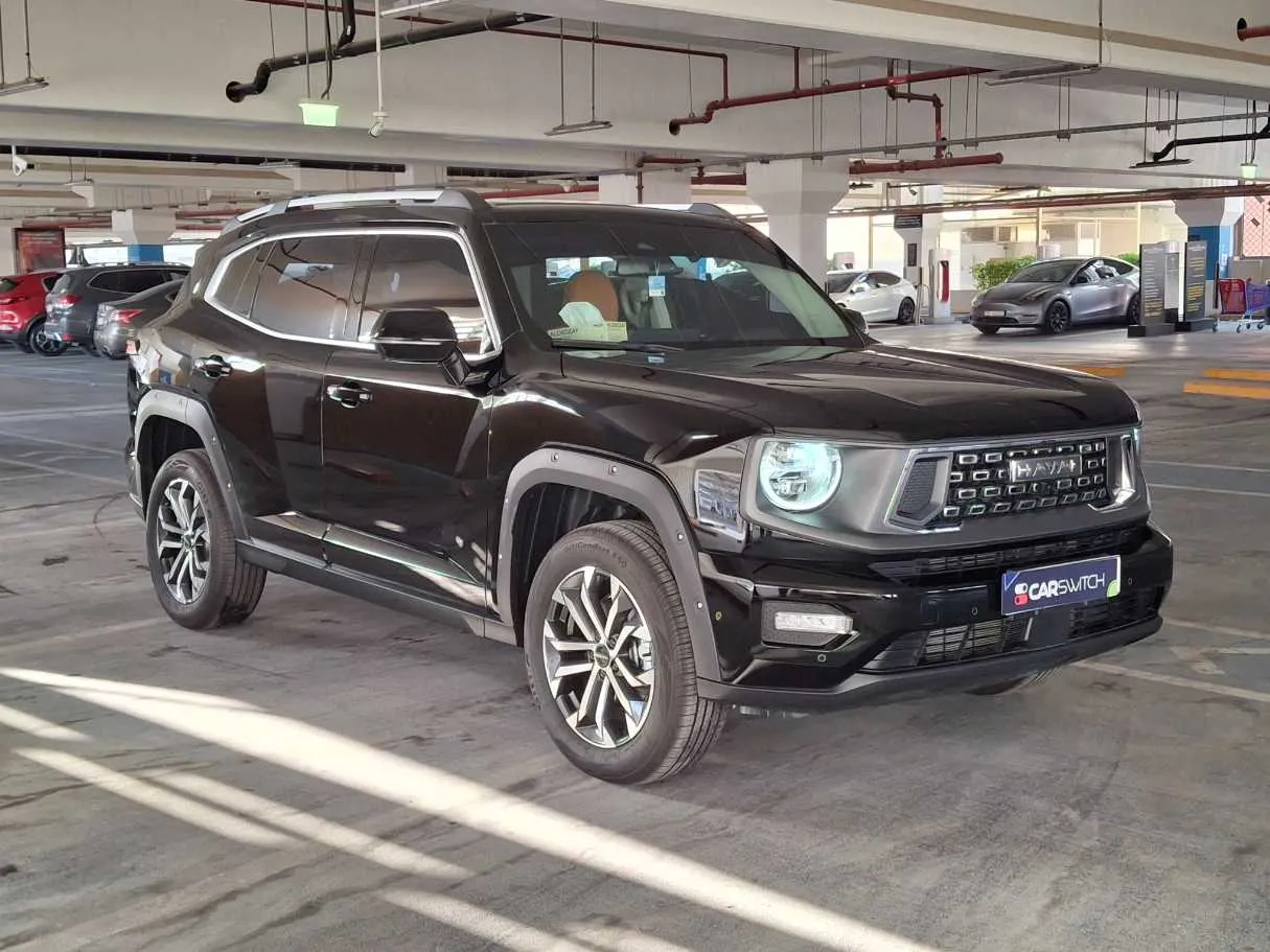 Car image 3