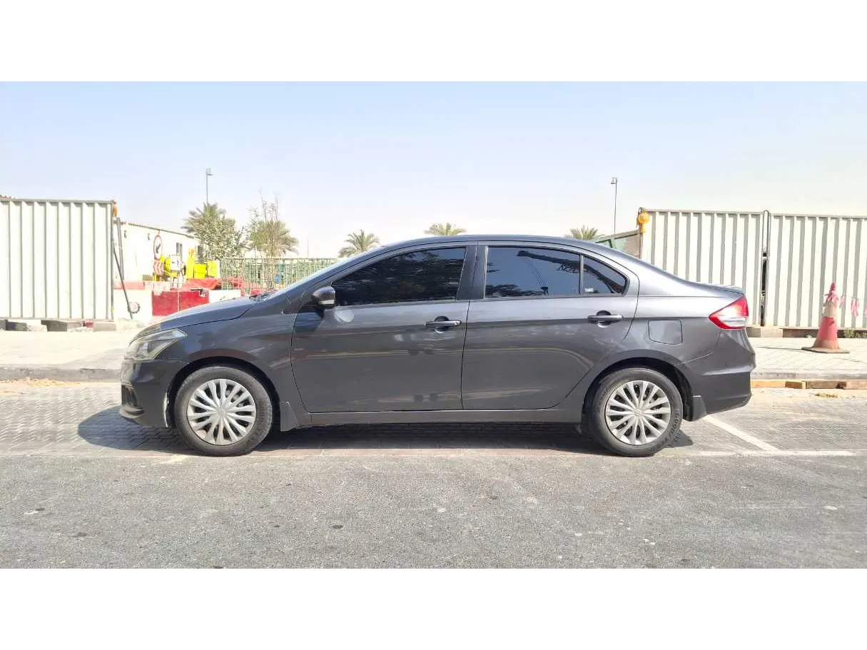 Car image 8