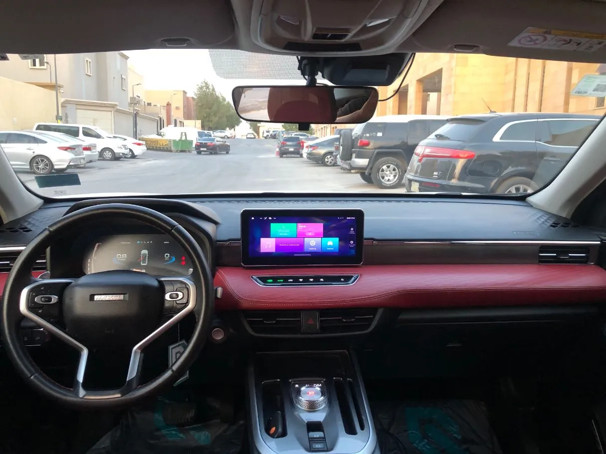 Car image 15