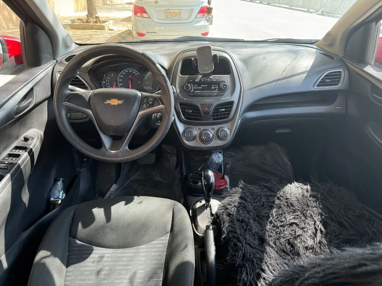 Car image 15