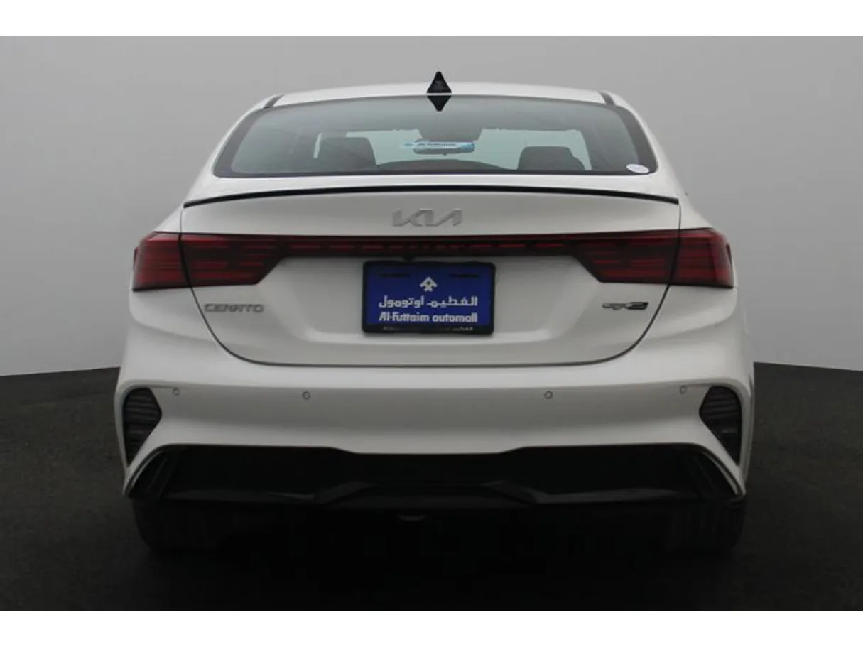 Car image 12