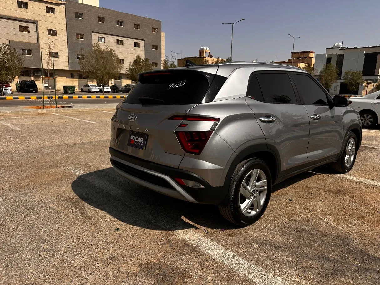 Car image 5
