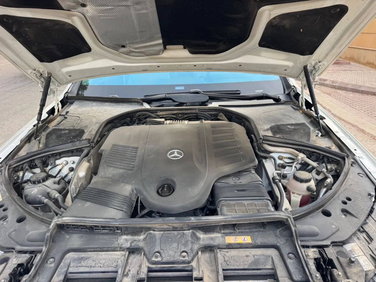 Car image 24