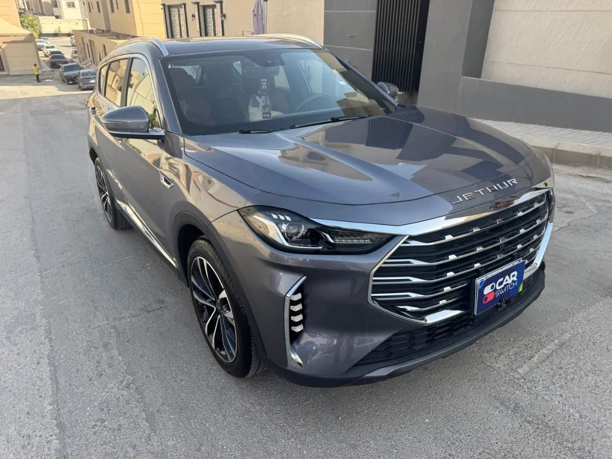 Car image 3