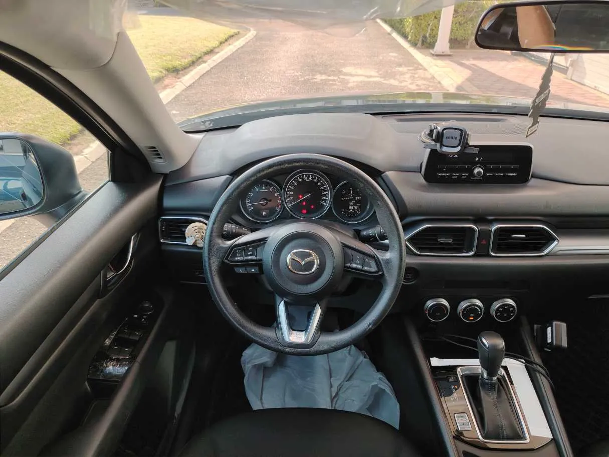 Car image 23
