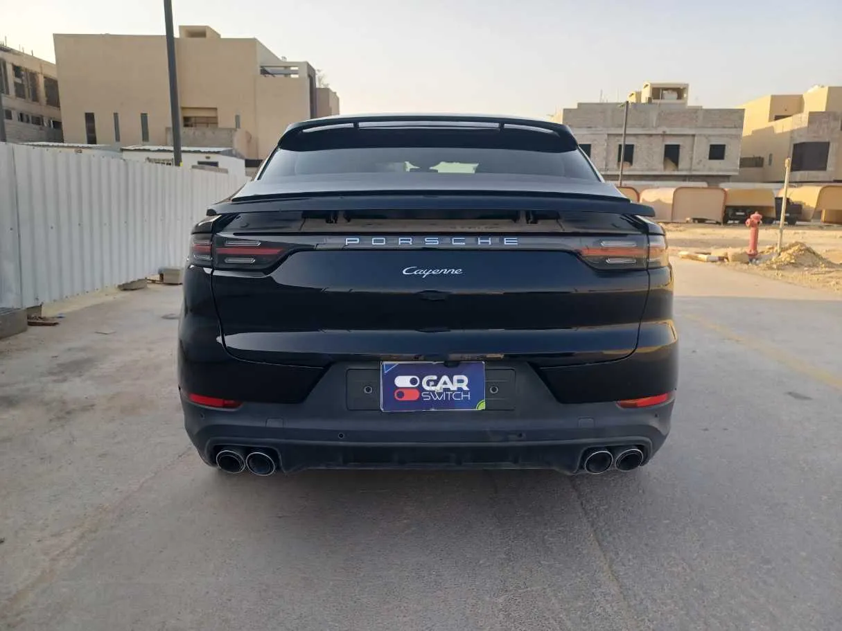 Car image 6