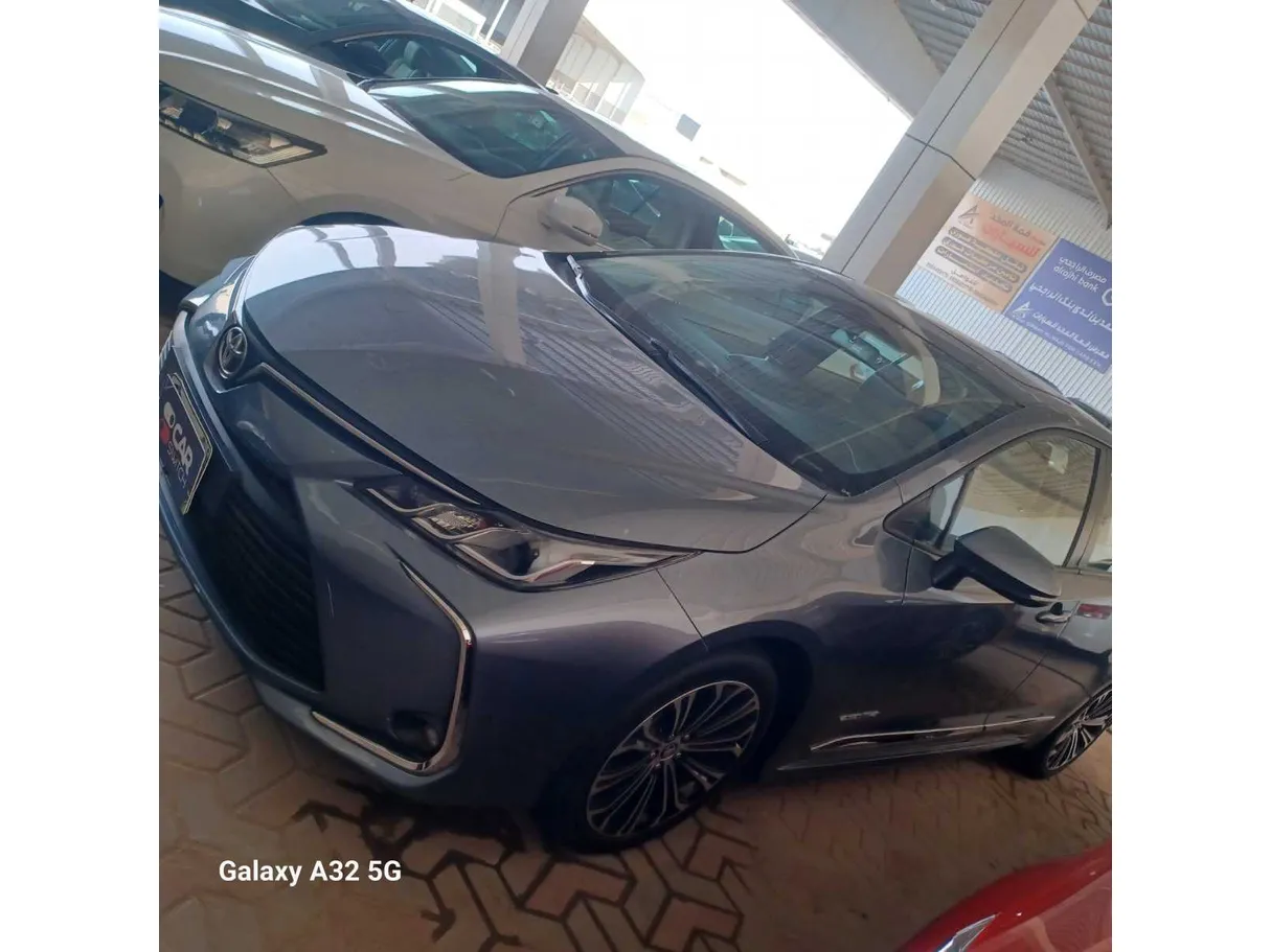 Car image 2