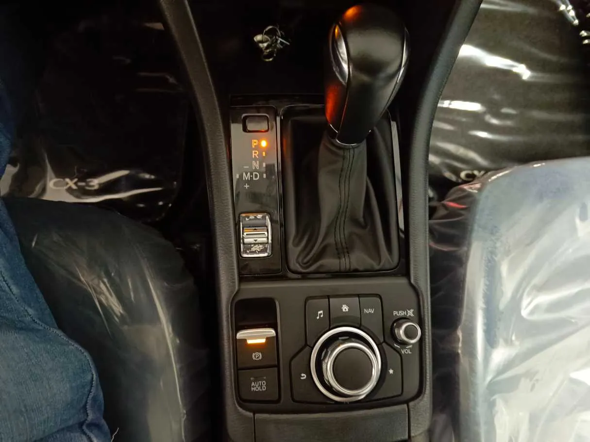 Car image 22