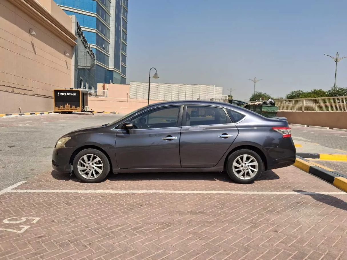 Car image 8