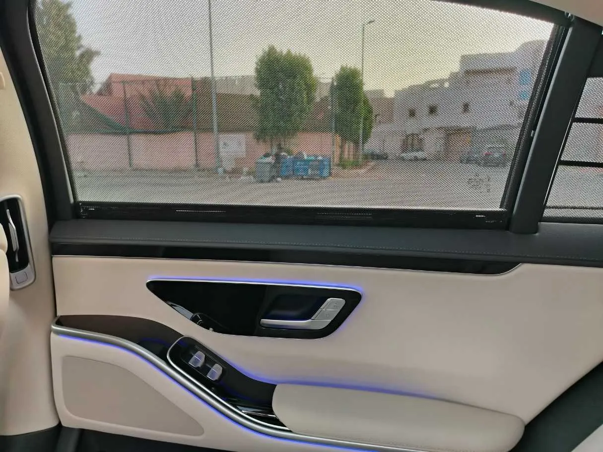 Car image 36