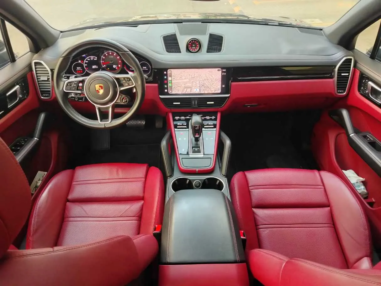 Car image 20