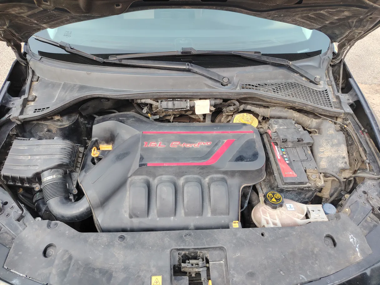 Car image 28