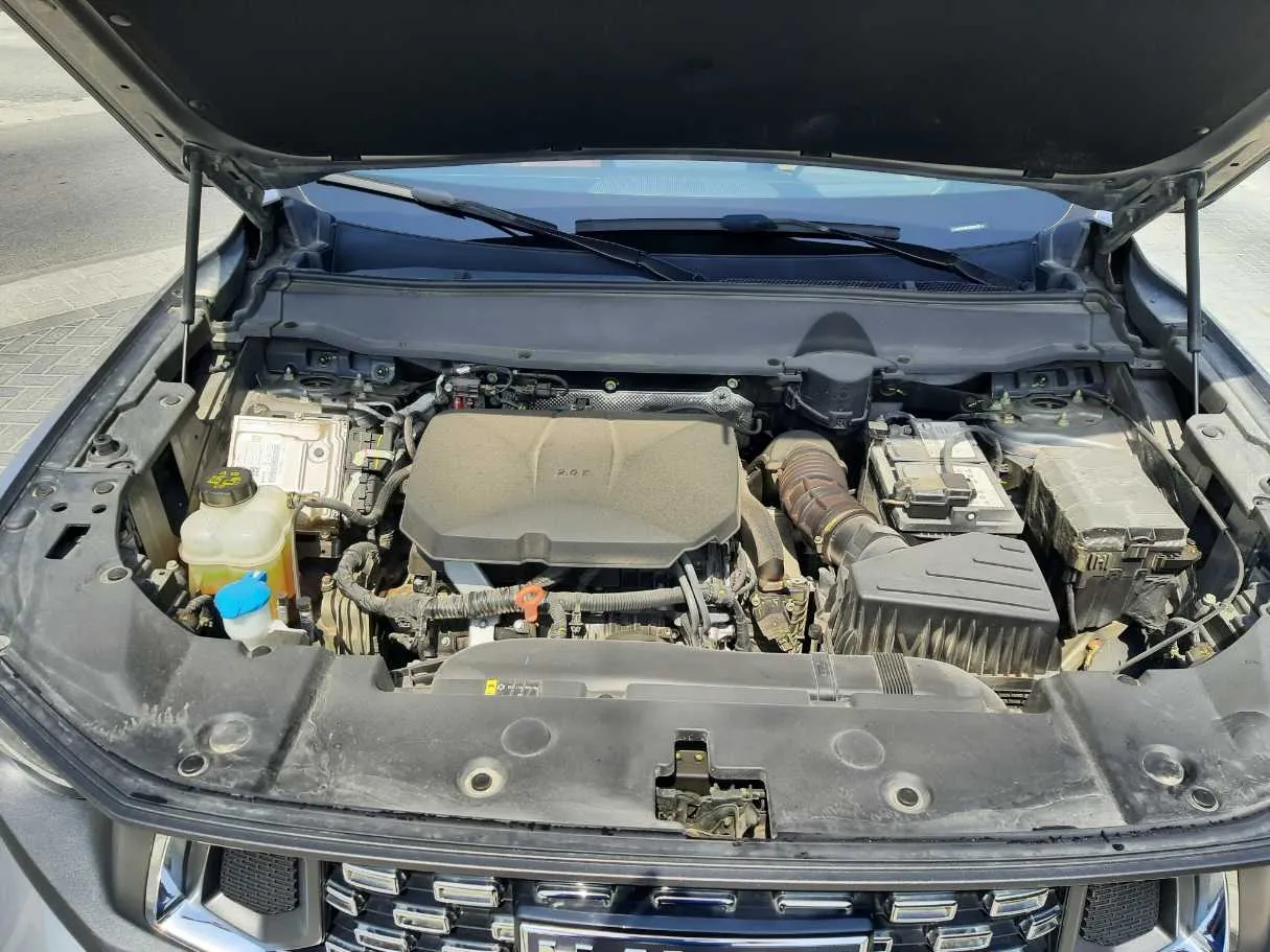 Car image 19