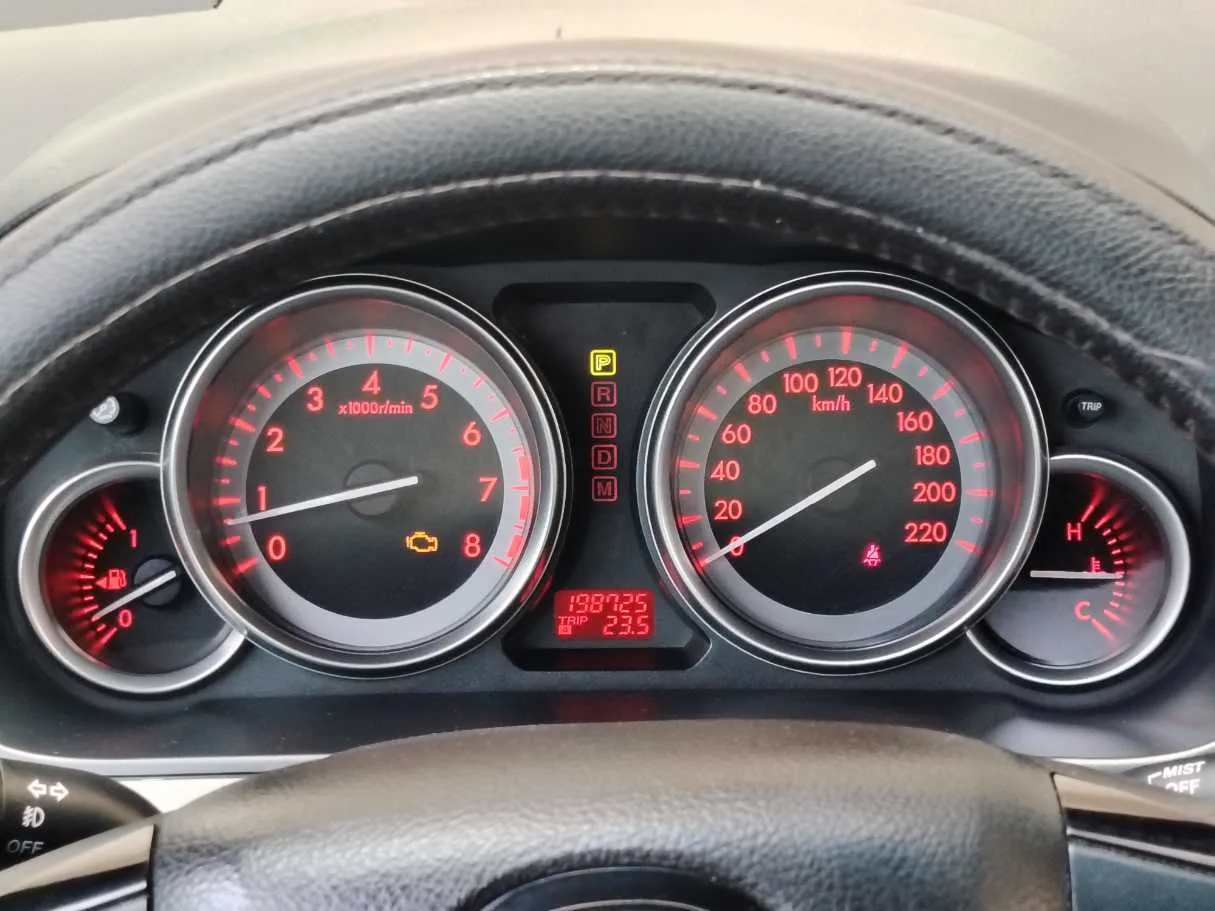 Car image 24