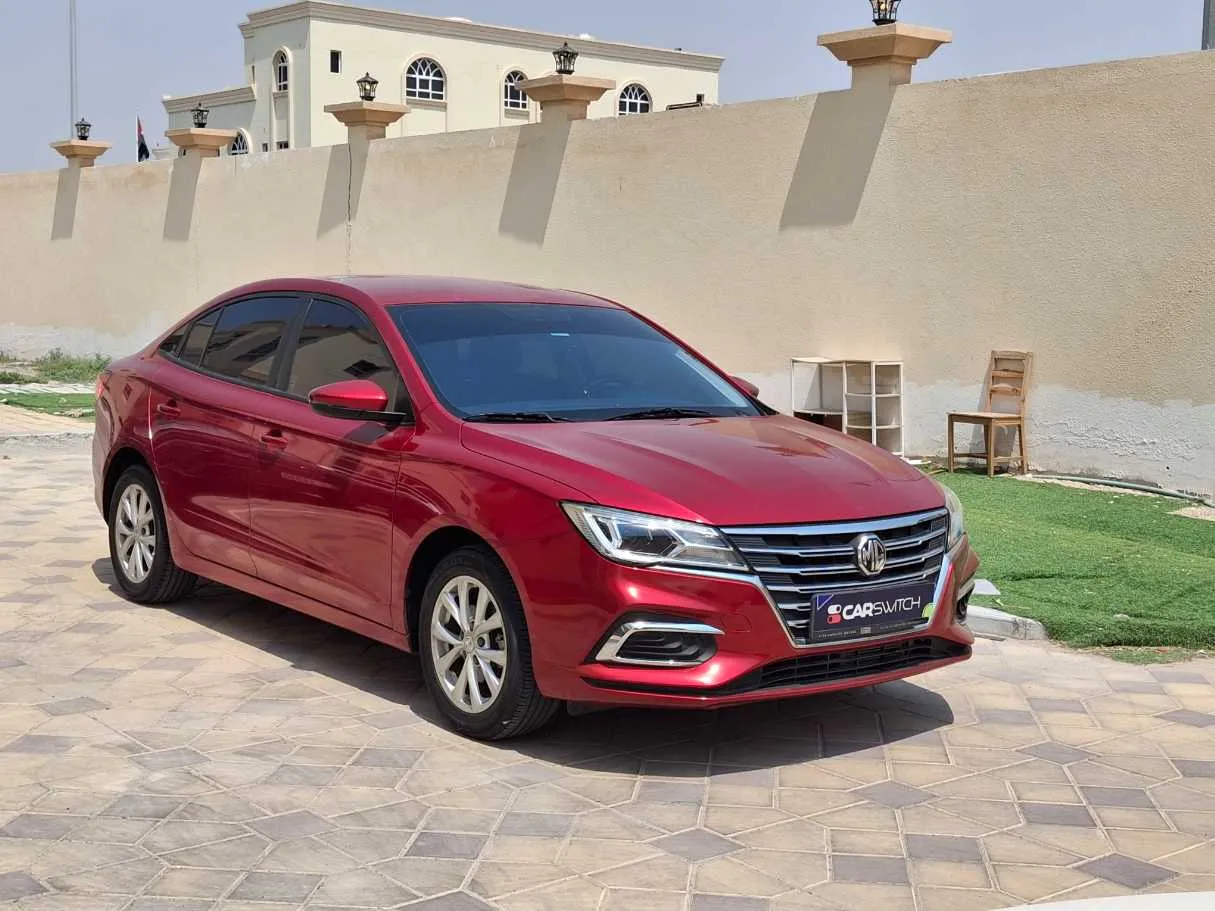 Car image 3