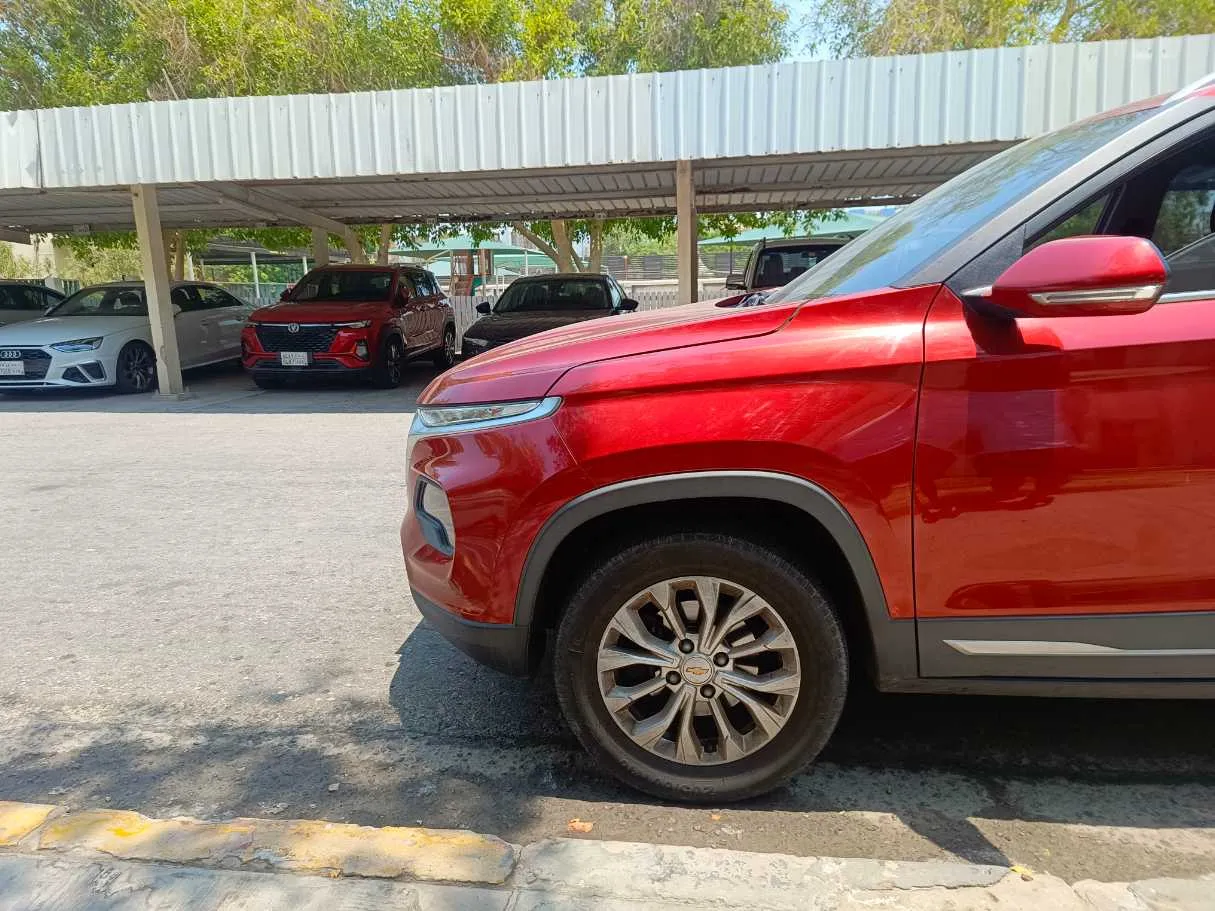 Car image 9