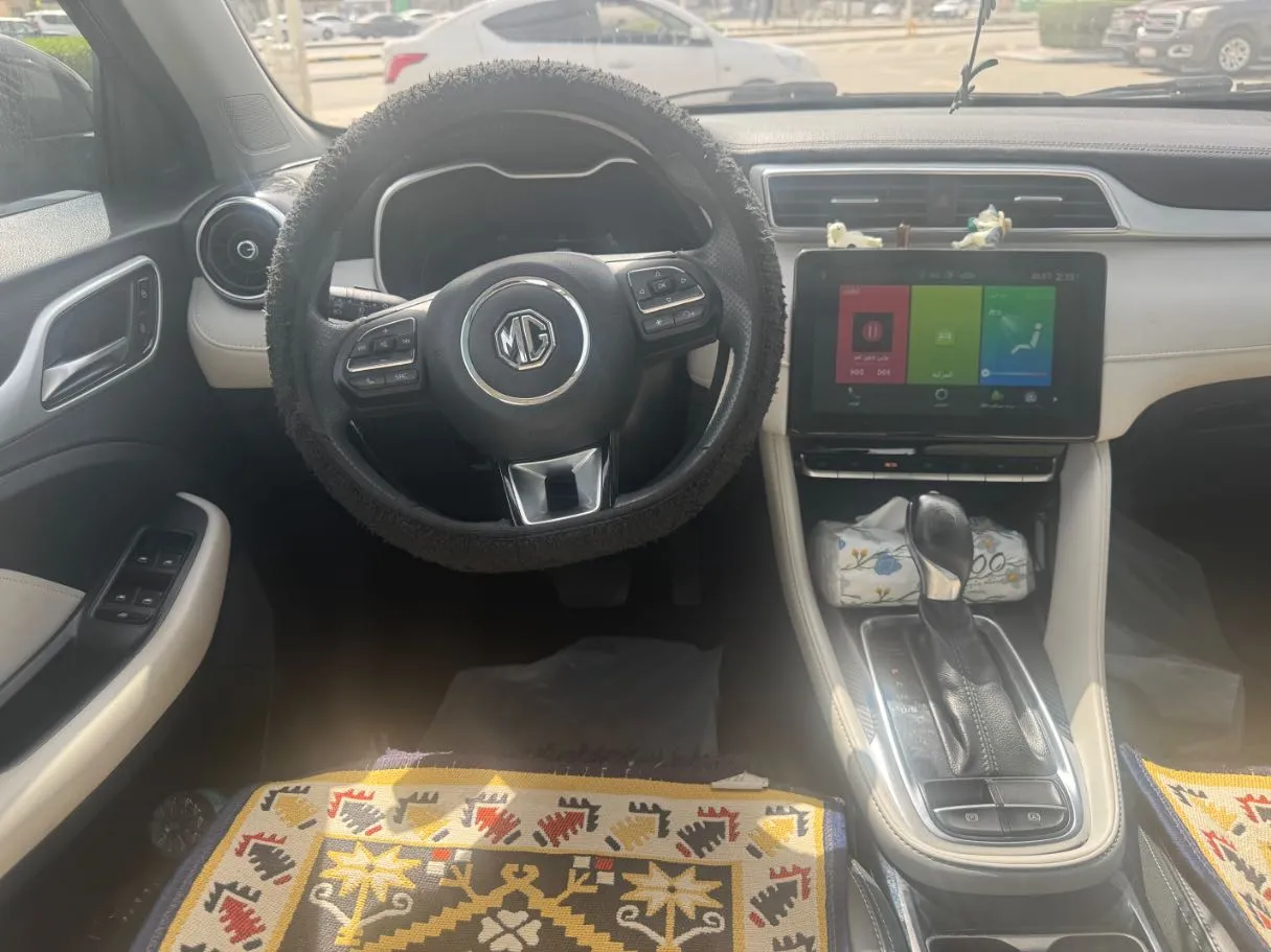 Car image 17