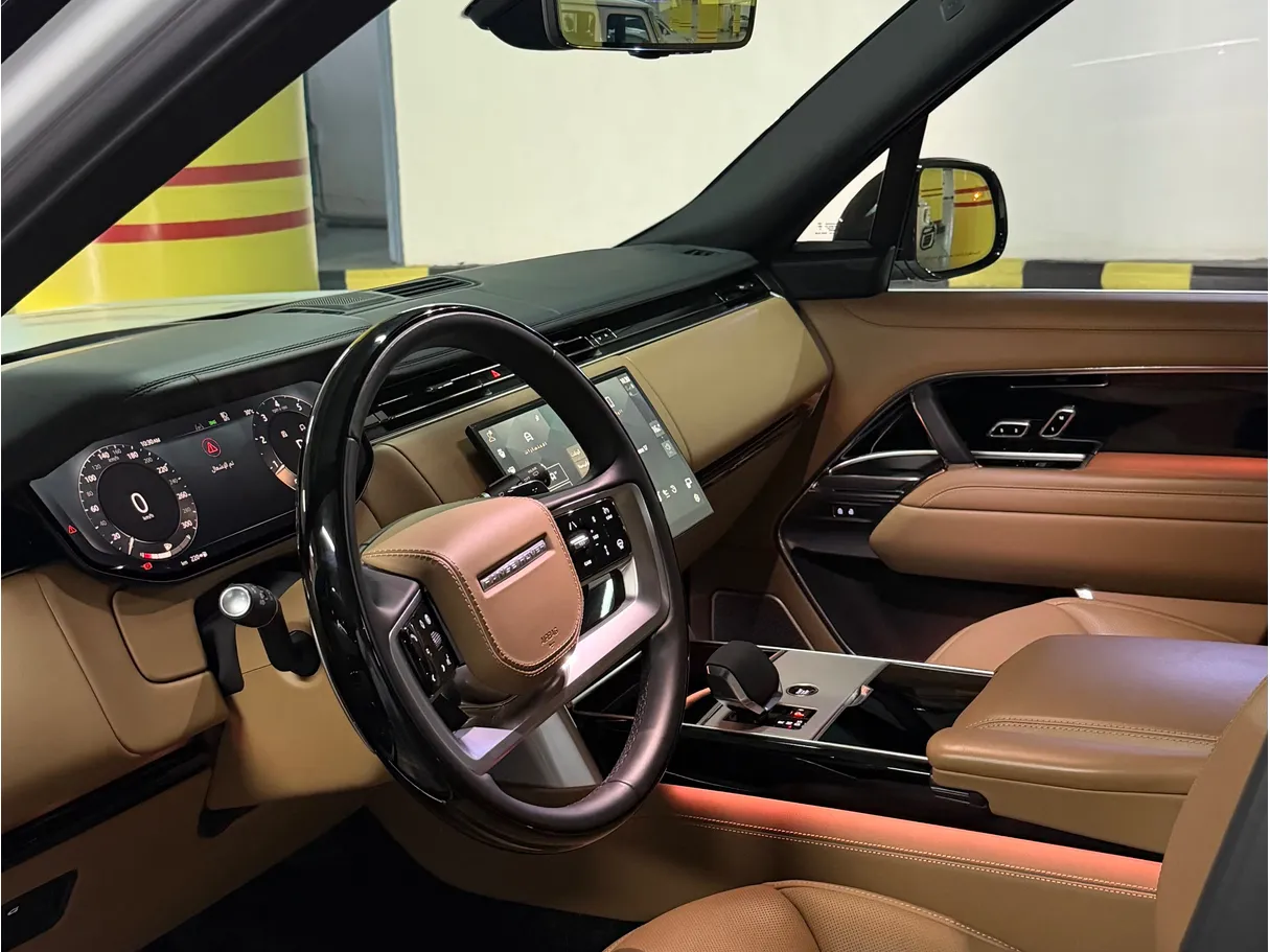 Car image 5