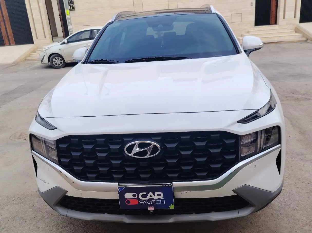 Car image 2