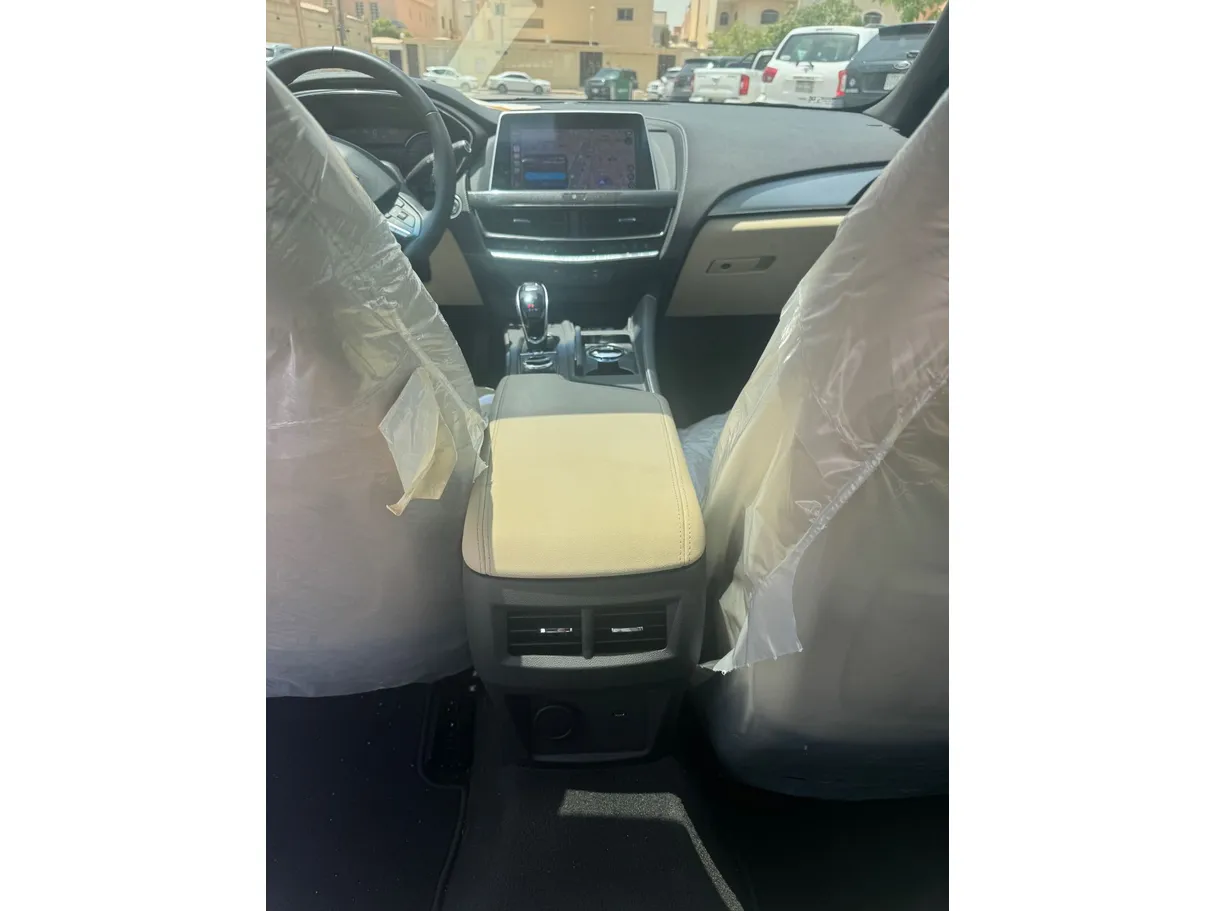 Car image 21