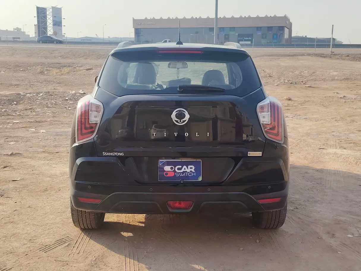 Car image 6
