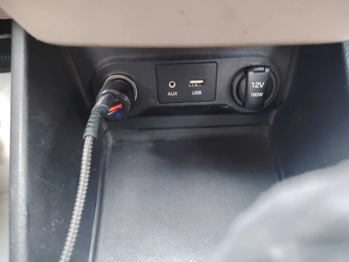 Car image 18