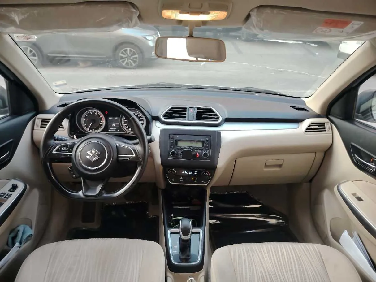 Car image 20
