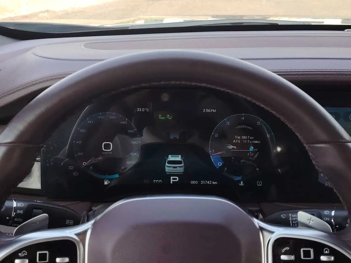 Car image 26