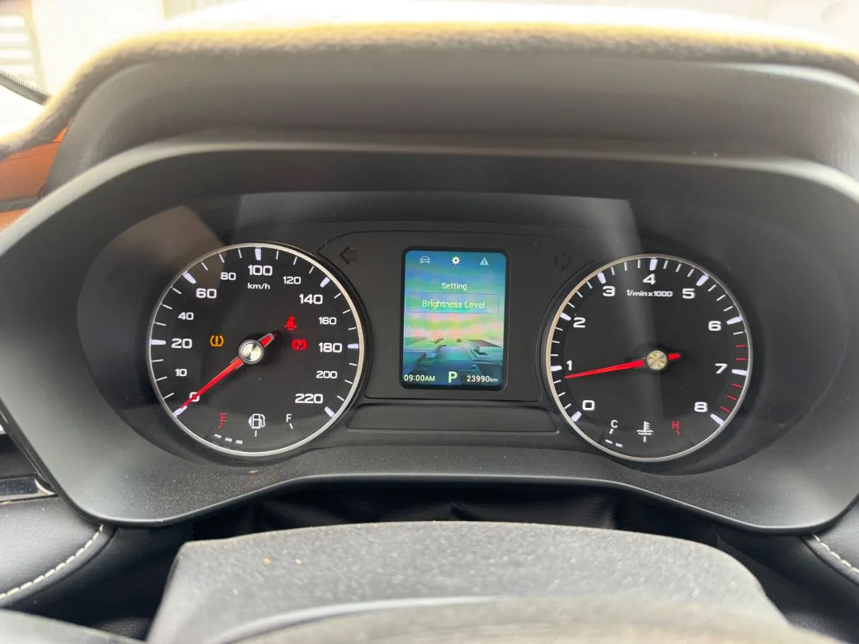 Car image 17