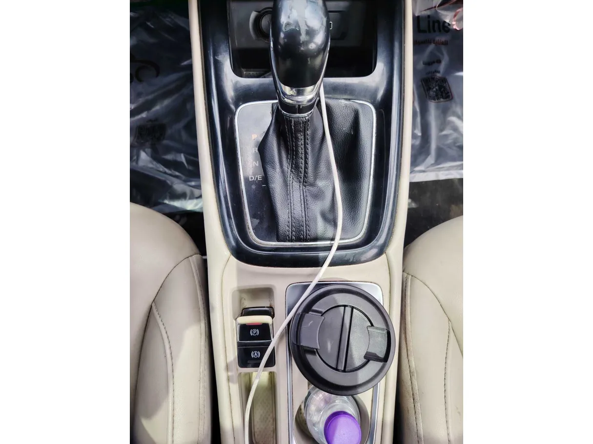 Car image 20