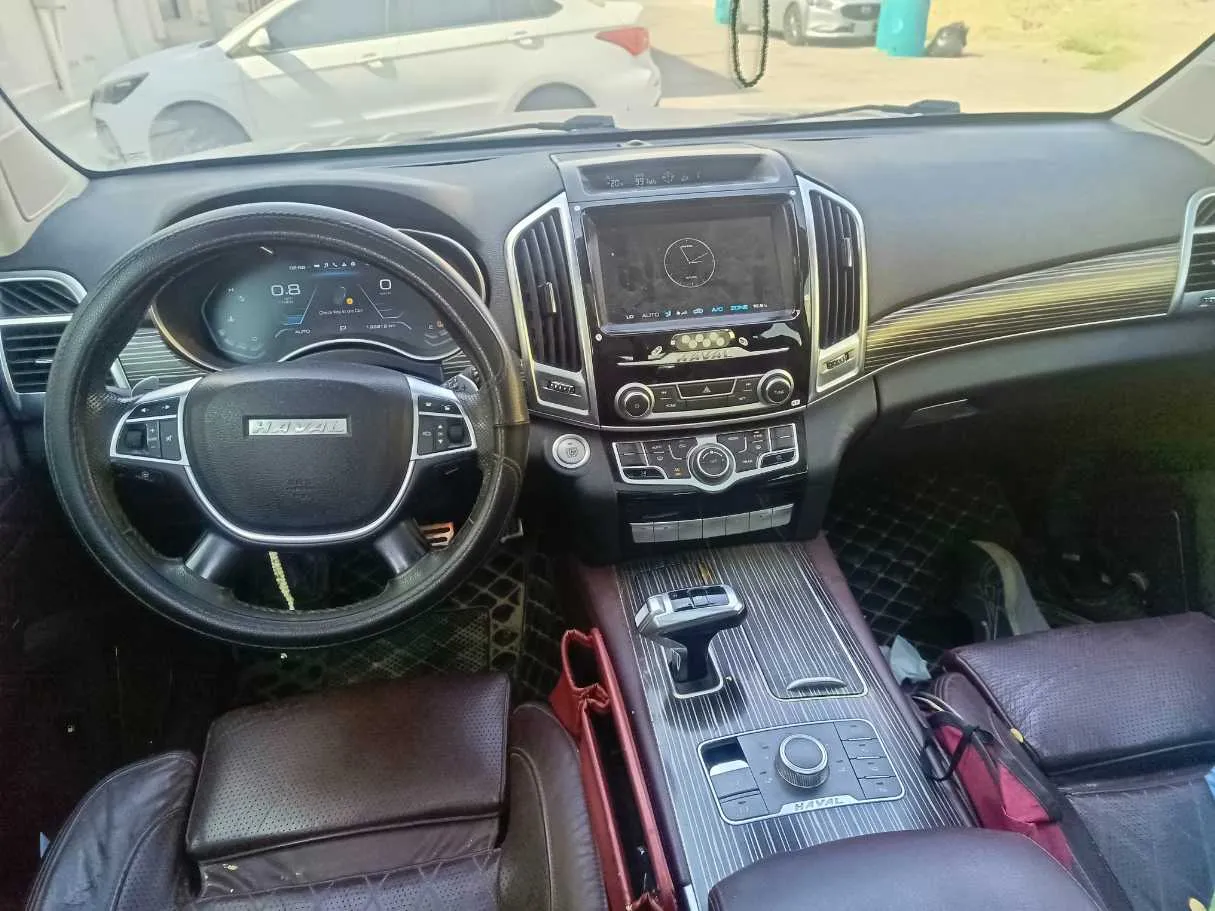Car image 20