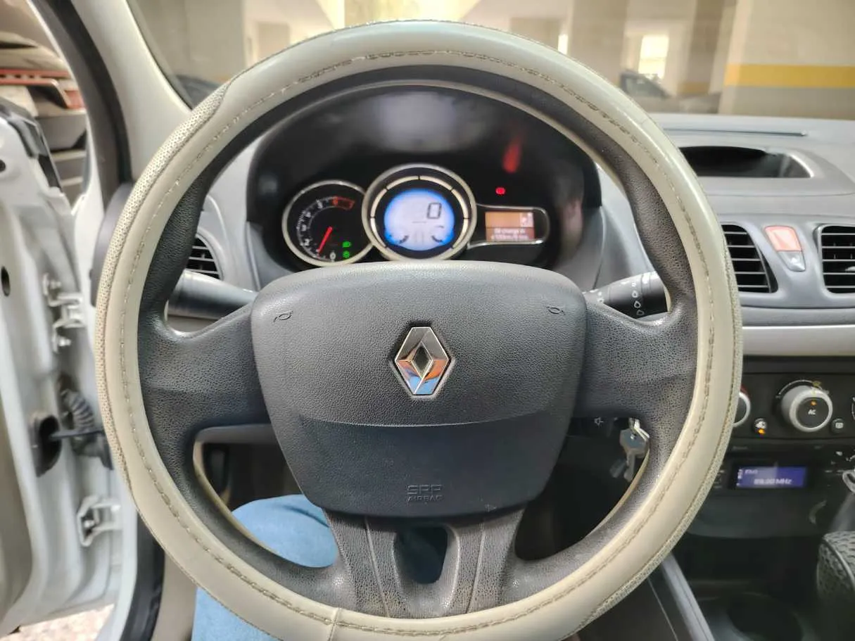 Car image 29
