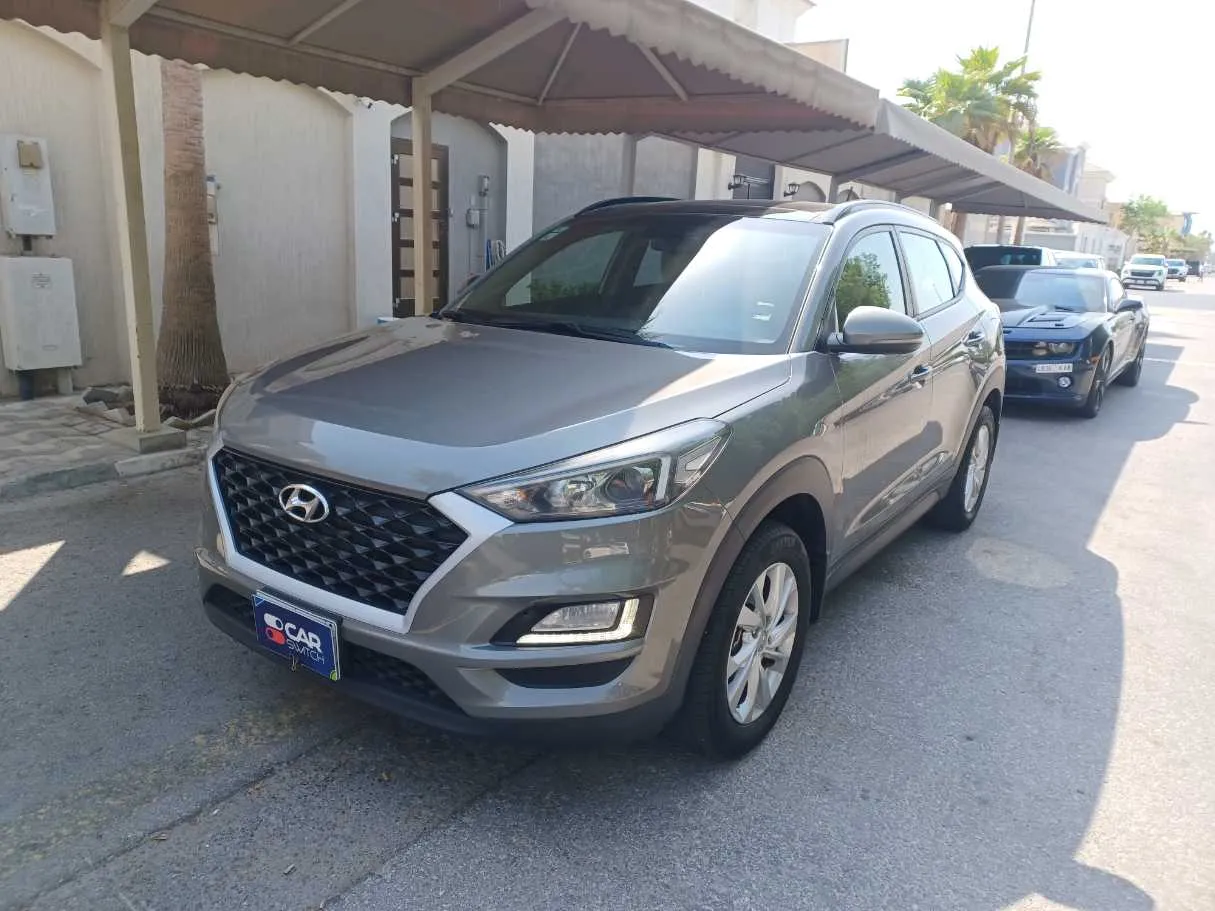 Car image 2
