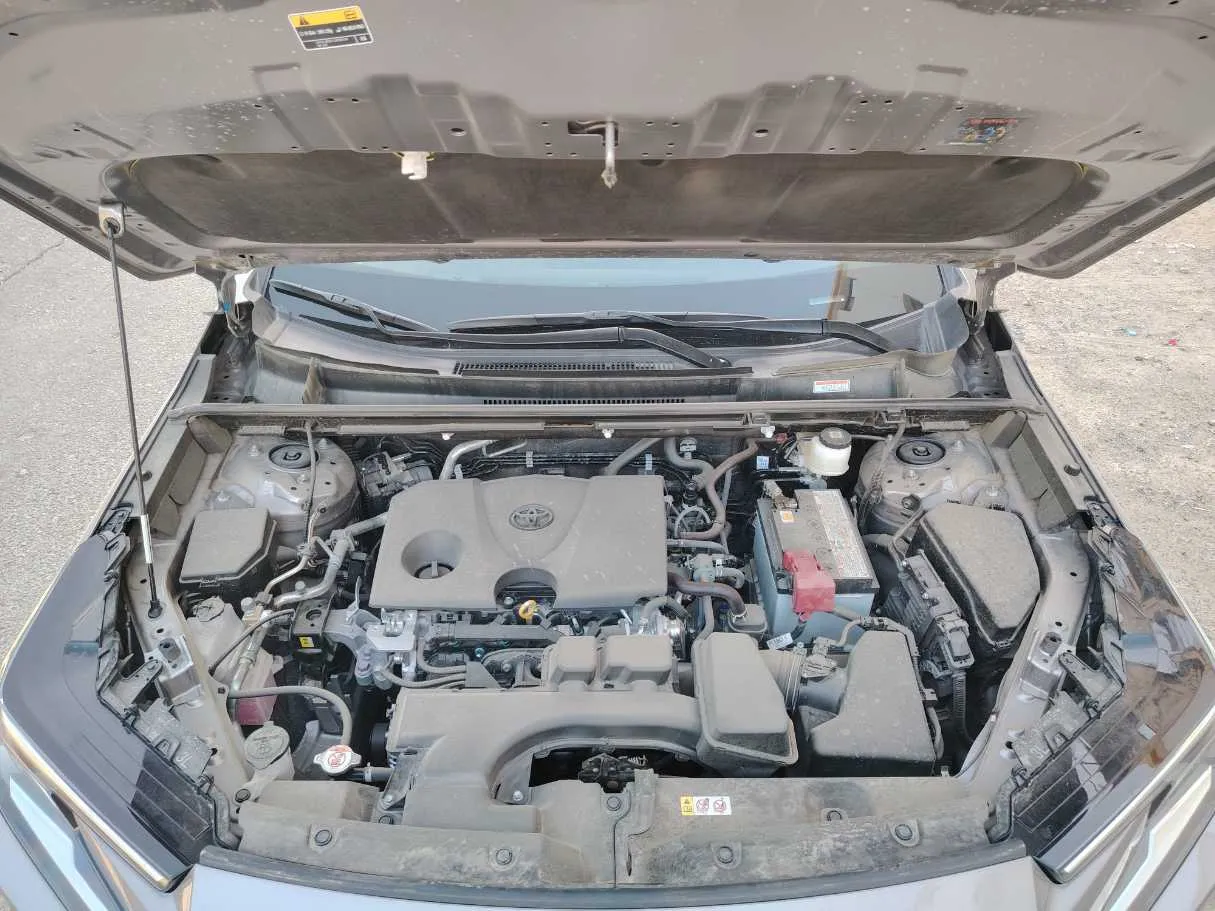 Car image 38