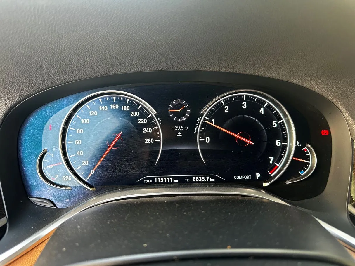 Car image 23