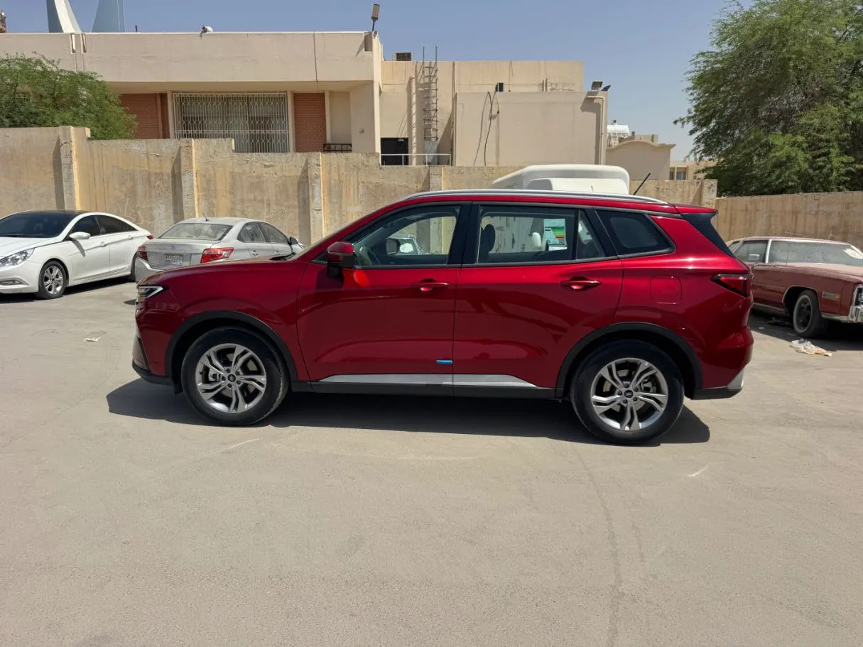Car image 8