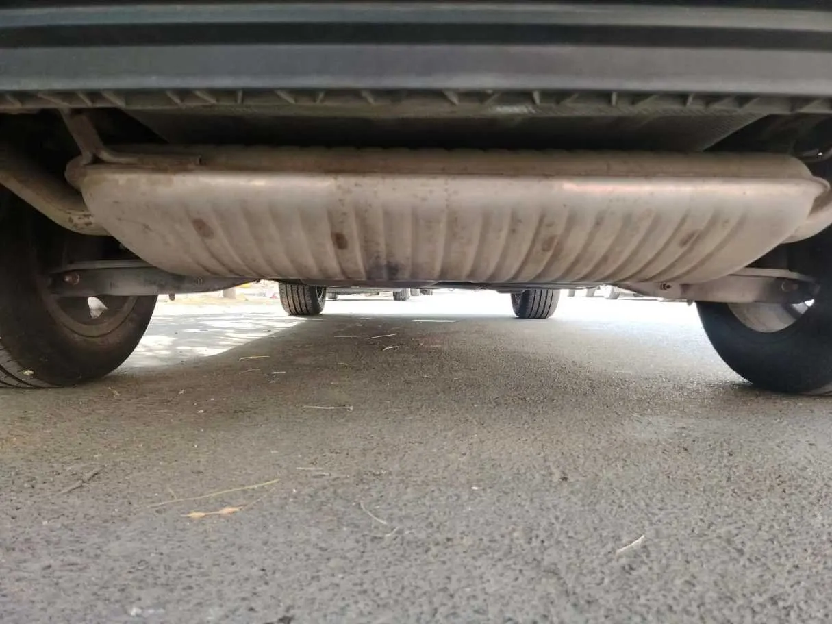 Car image 48