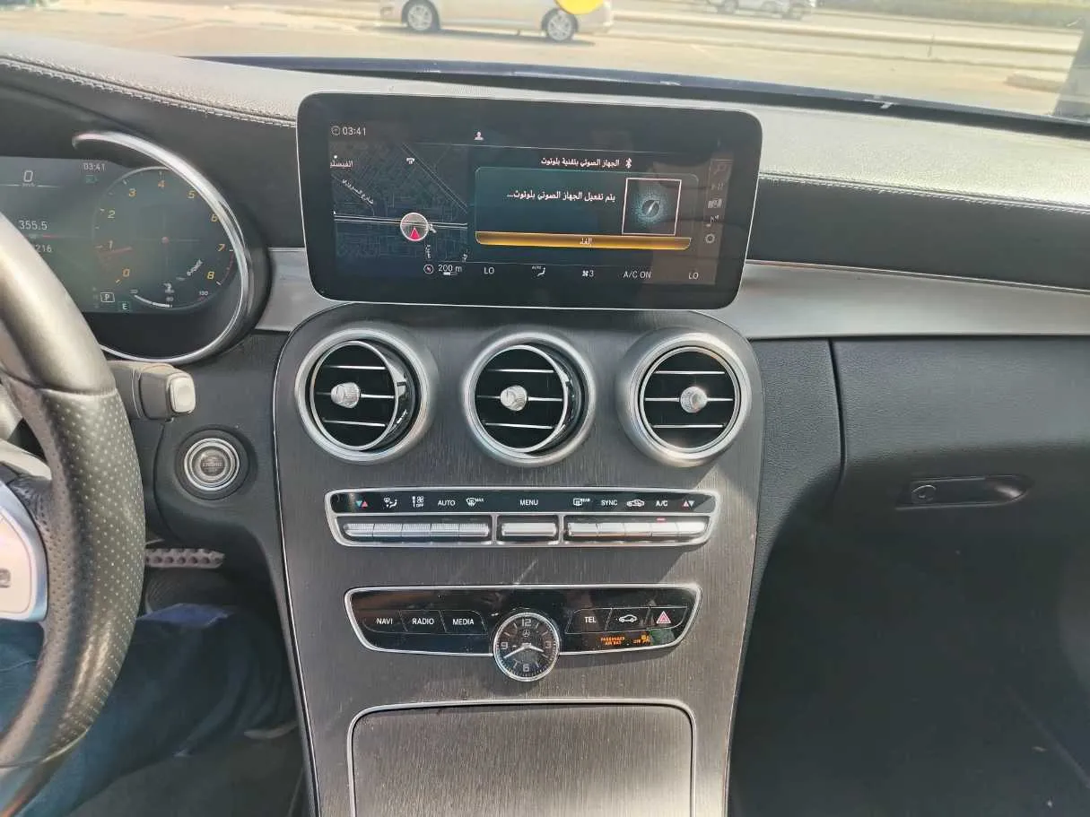 Car image 26