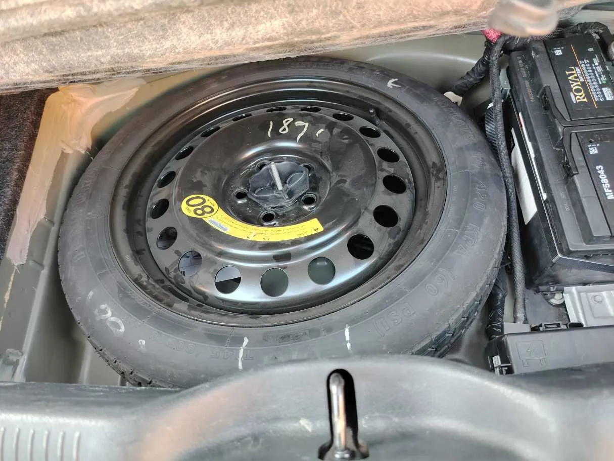 Car image 41