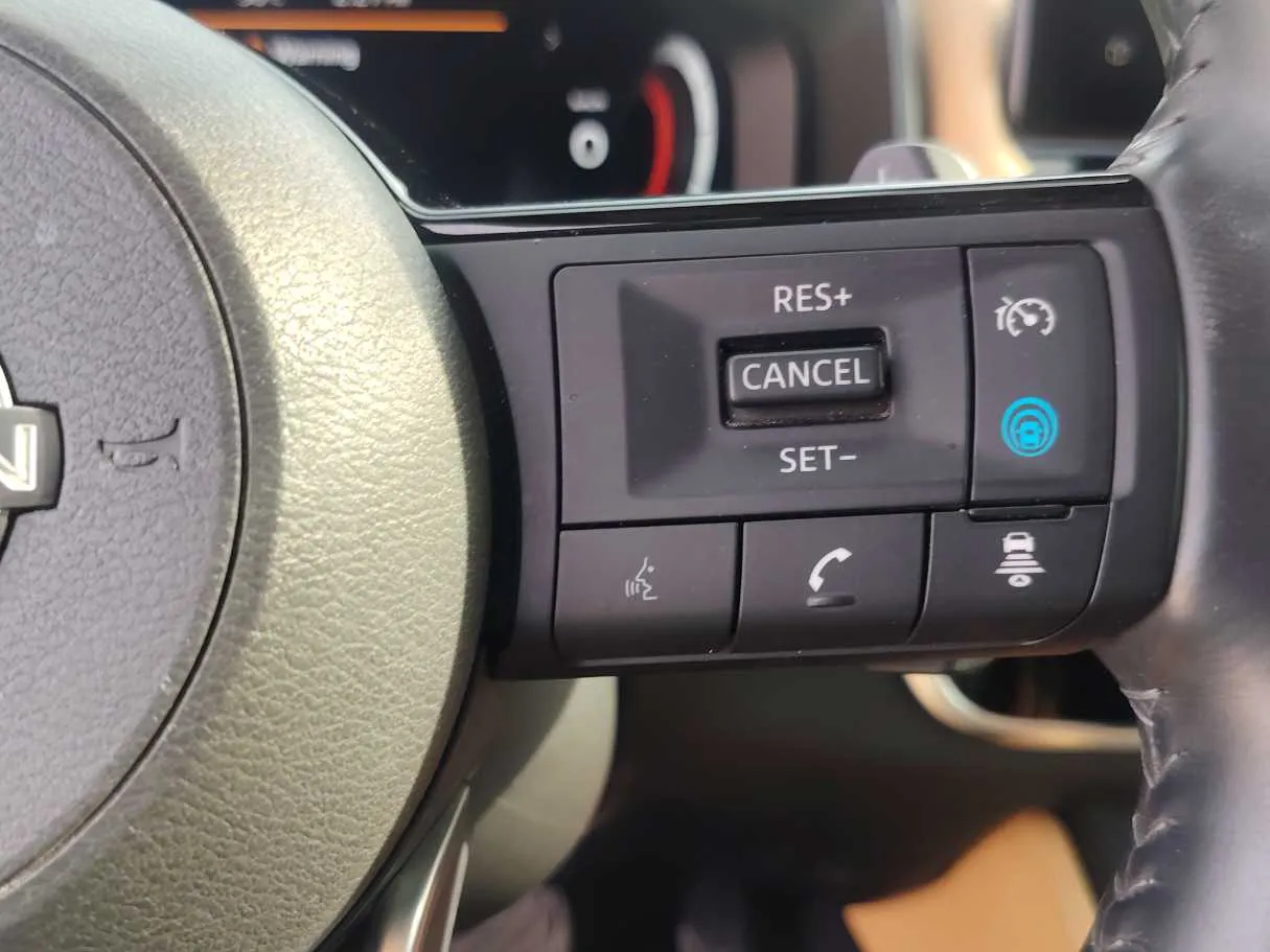 Car image 26