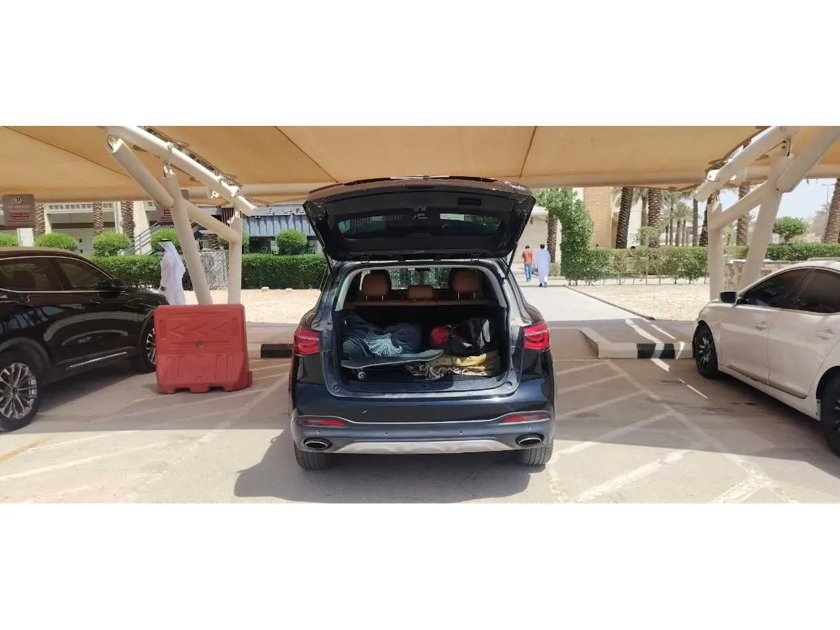 Car image 23