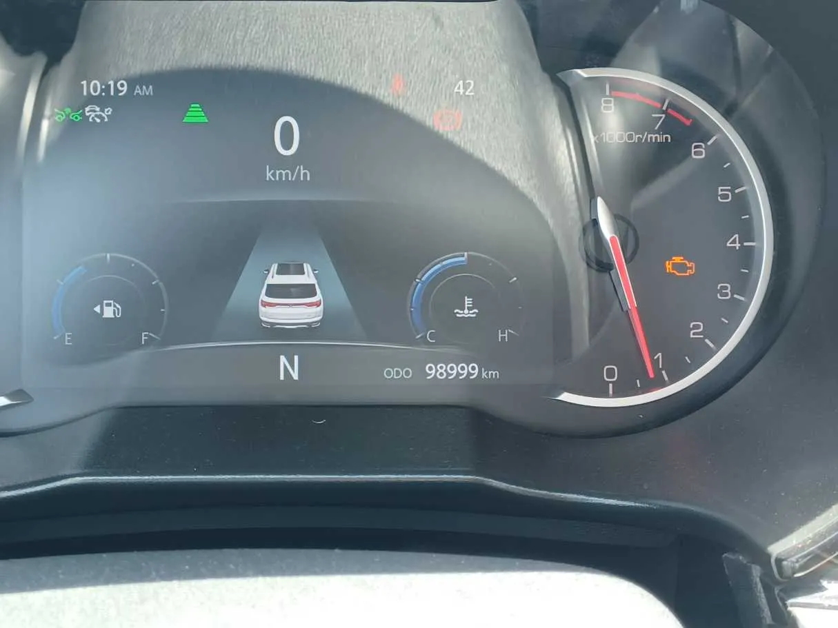 Car image 18
