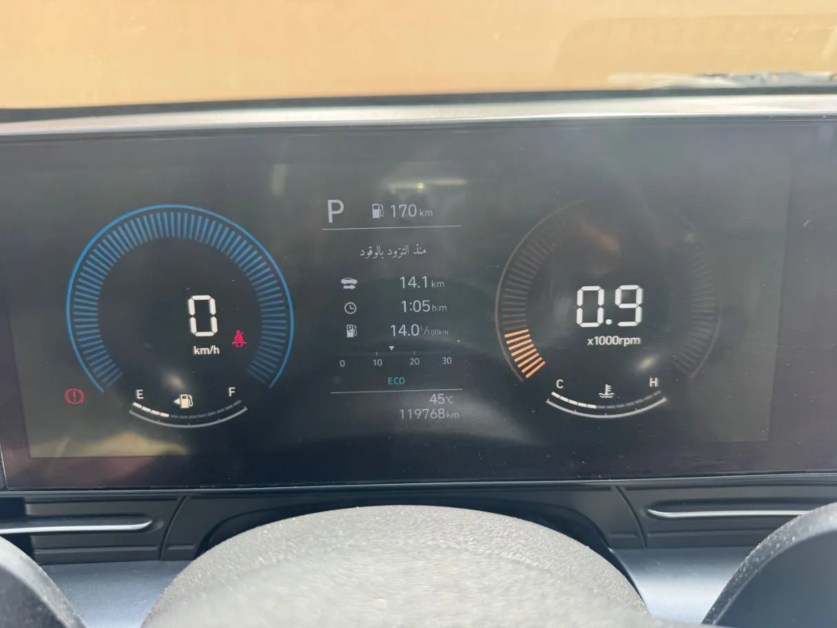 Car image 18