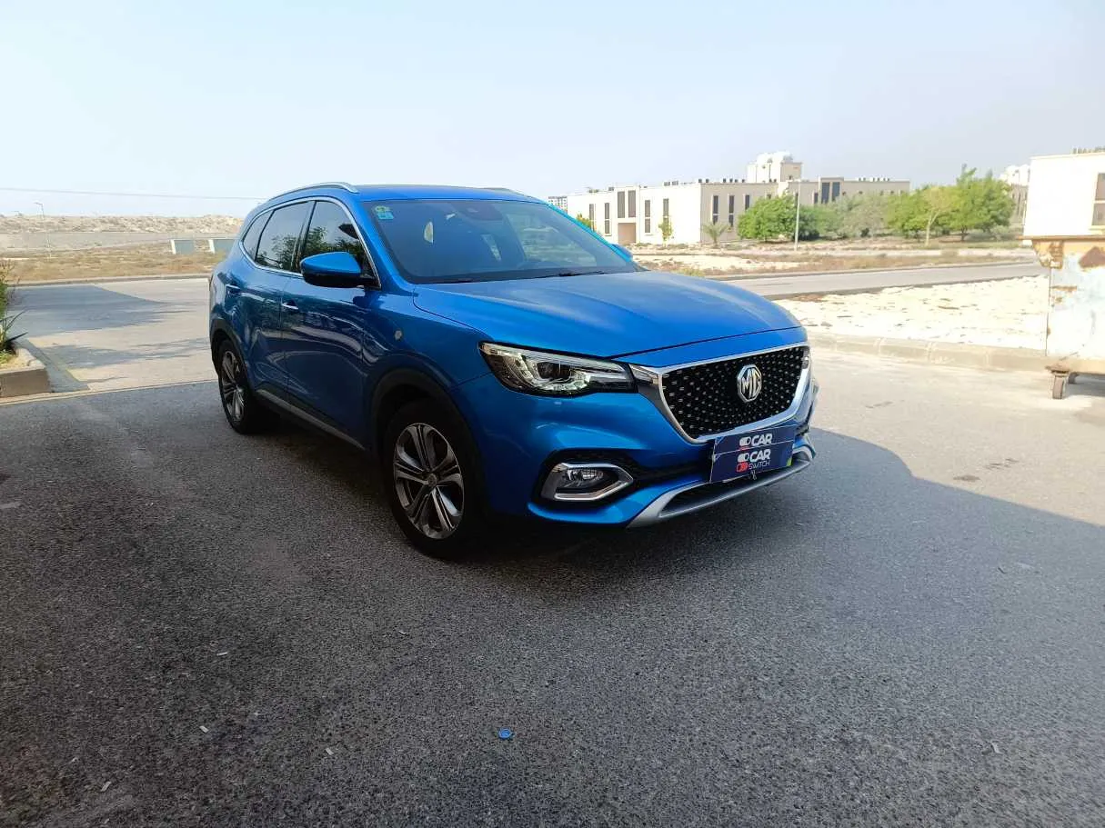 Car image 3