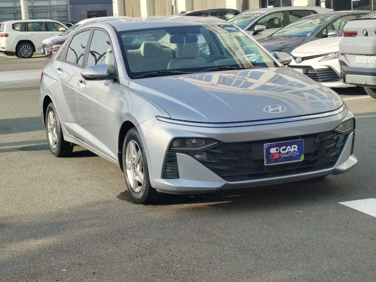 Car image 3
