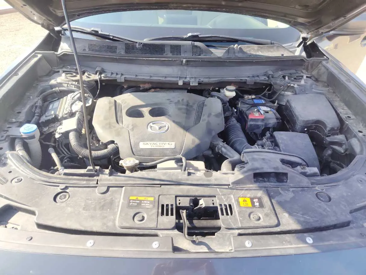 Car image 30