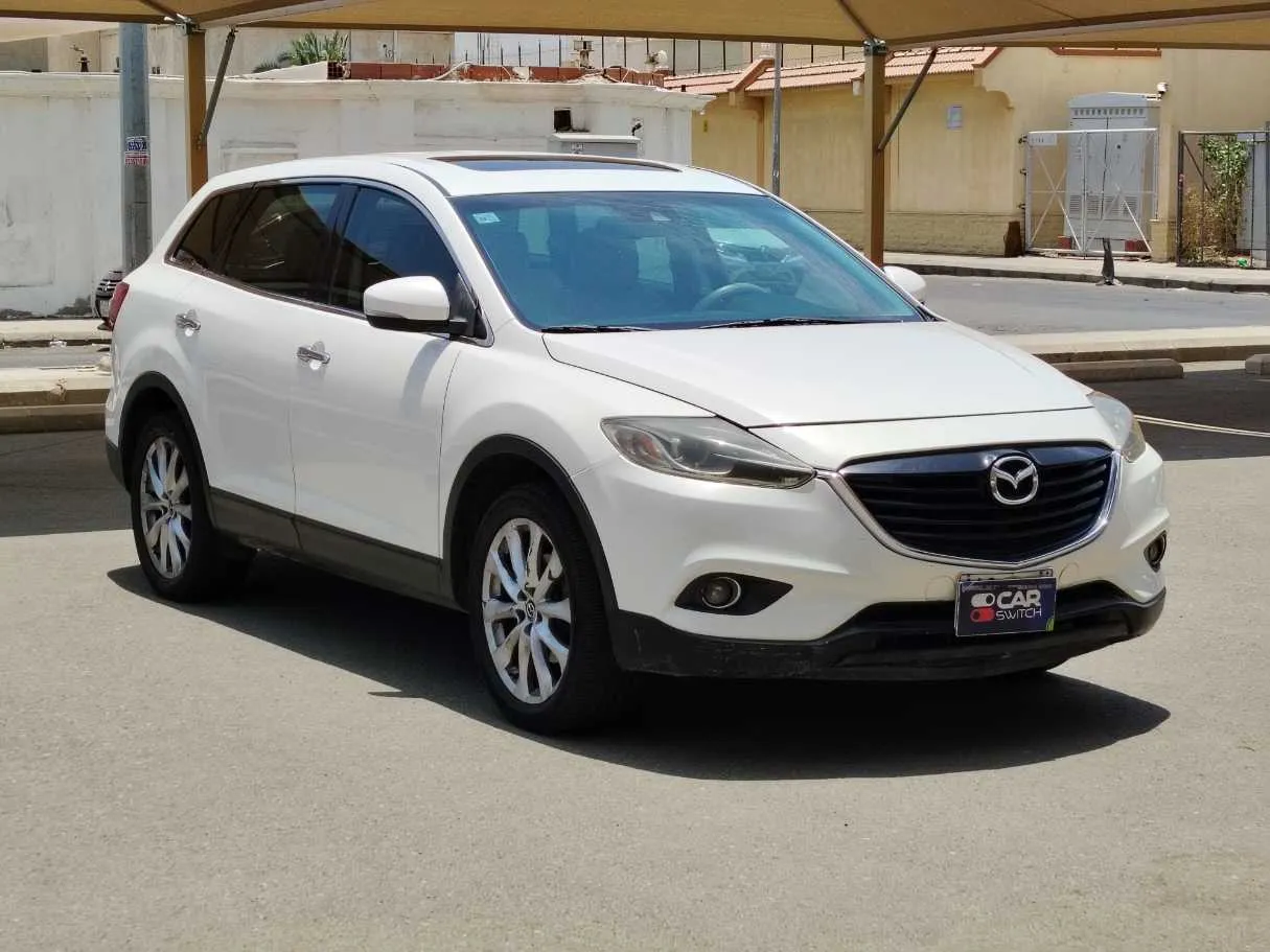 Car image 3