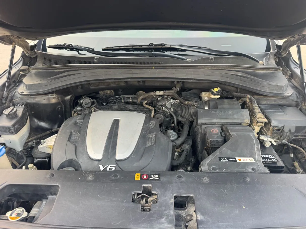 Car image 23